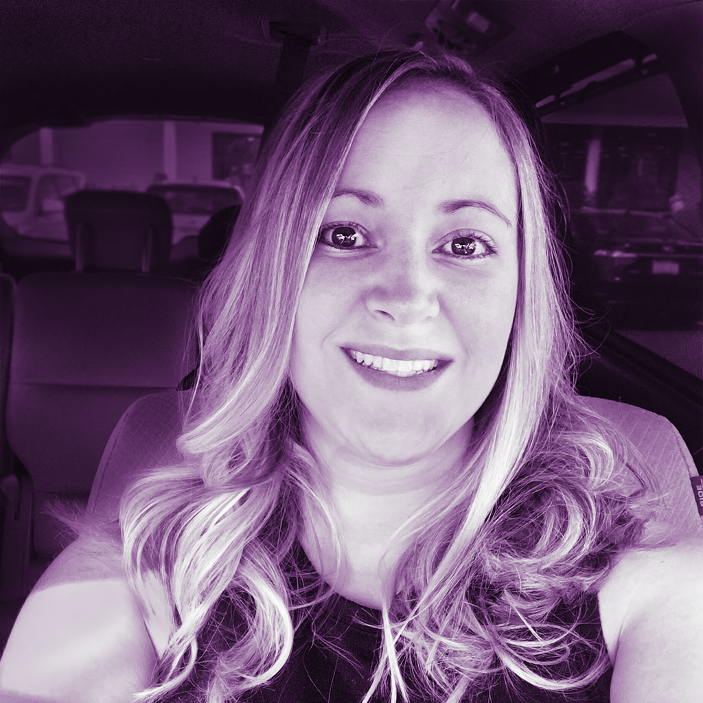 Podcast-Headshot-Jenna-Marinelli